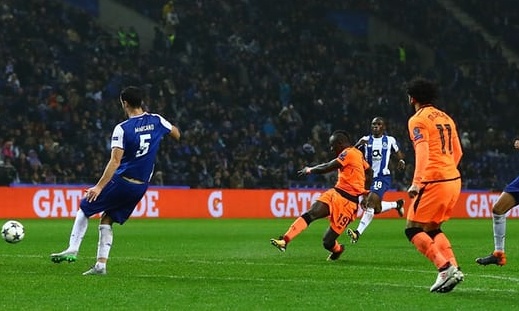 «Καταιγίδα» η Λίβερπουλ, έκανε πάρτι στο «Ντραγκάο» (video)