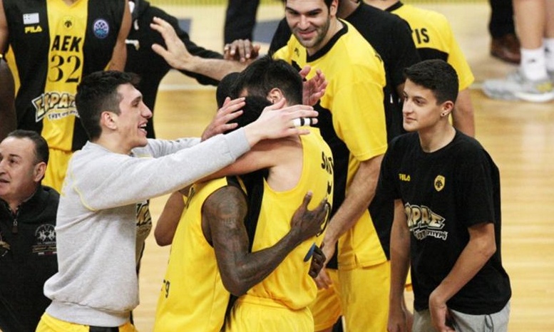 ΠΑΕ ΑΕΚ: «Περιμένουμε την κούπα...»!