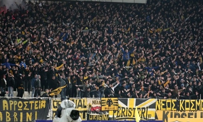 Επίθεση σε πούλμαν με οπαδούς της ΑΕΚ στο Κίεβο!