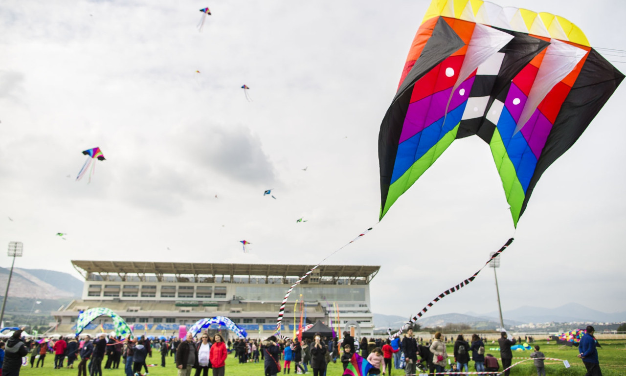 Χιλιάδες επισκέπτες γιόρτασαν τα Κούλουμα στον Ιππόδρομο (photos)