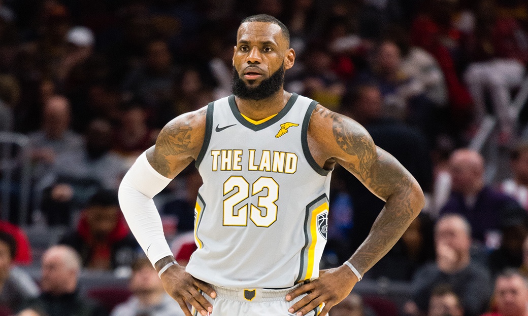 NBA: Μυθική ντρίπλα! Πέρασε από το… μάτι της βελόνας ο ΛεΜπρόν Τζέιμς! (video)