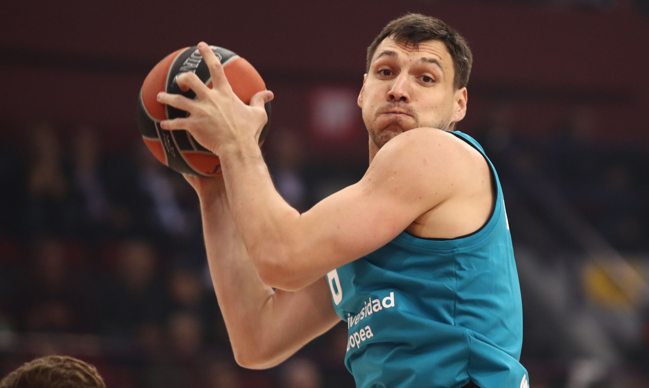 Λοκομοτίβ Κουμπάν: Ανακοίνωσε Ματσιούλις! (photo)