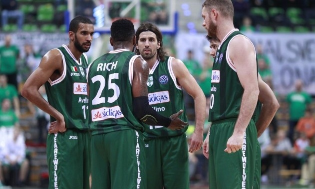 Με φόρα η Αβελίνο