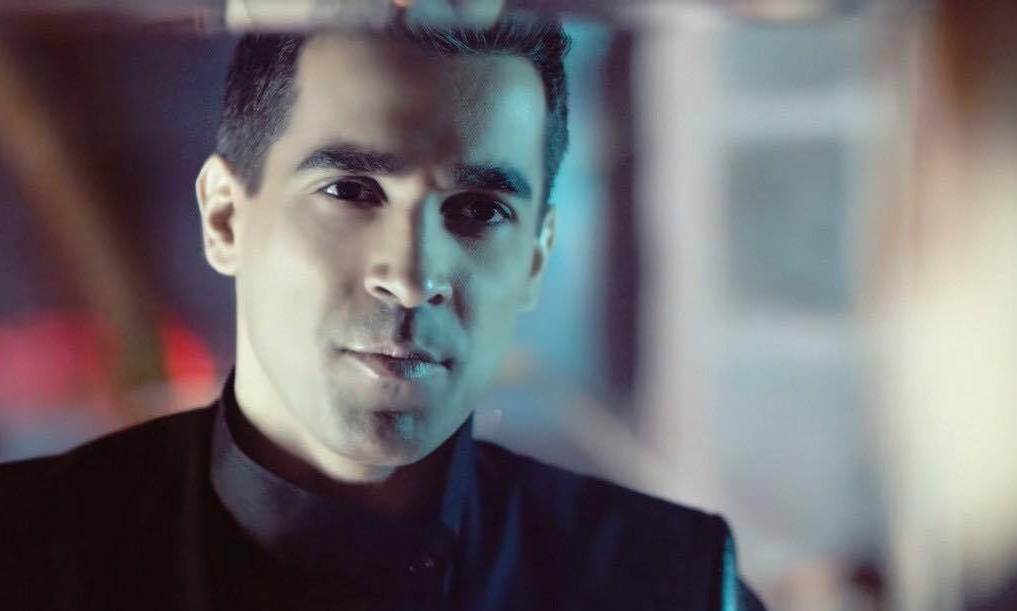 «Ο βασιλιάς του κόσμου»: Η νέα επιτυχία του Βασίλη Δήμα! (Official Video Clip)