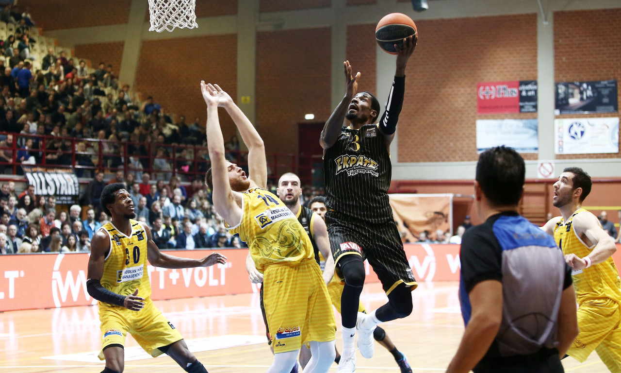 Έκπληξη στην Basket League