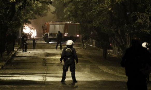 Επίθεση και επεισόδια σε σύνδεσμο οπαδών του ΠΑΟΚ στην Ομόνοια