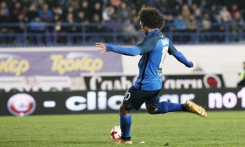 Μαθαίνει… μπαλίτσα τον Σαλάχ ο Ουάρντα (photos)