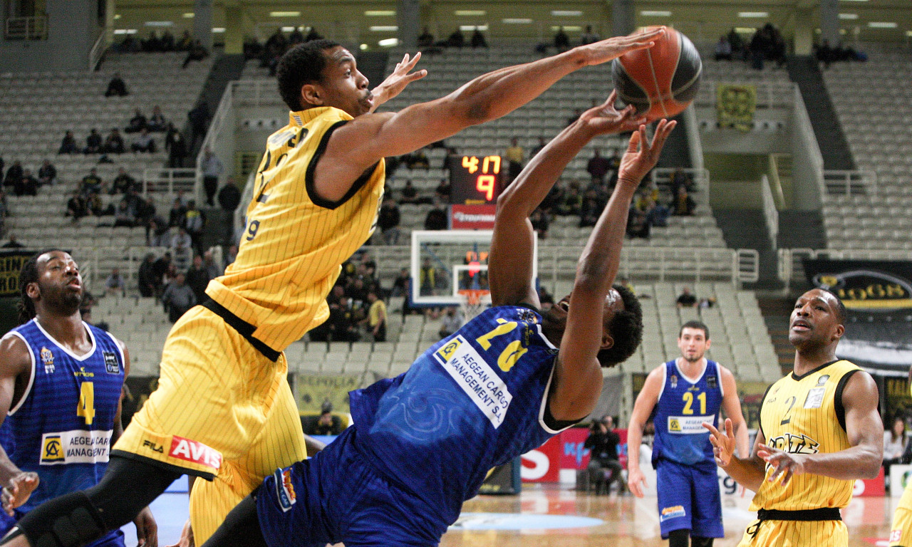 Φουλ επίθεση η ΑΕΚ