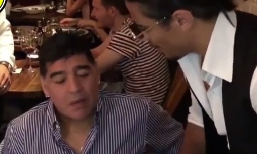 Τρέλανε και τον Μαραντόνα ο Nusret Gökçe (video)