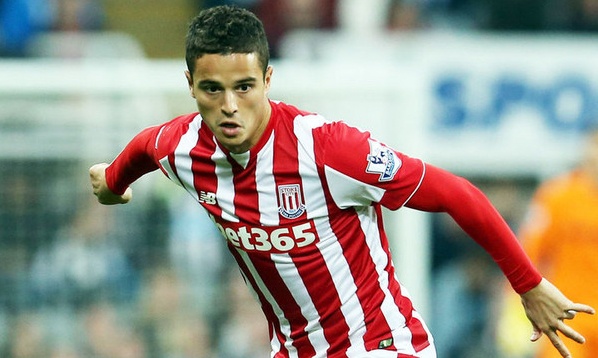 Φεύγει από τη Στόουκ Σίτι ο Αφελάι γιατί… χάλαγε τα αποδυτήρια!