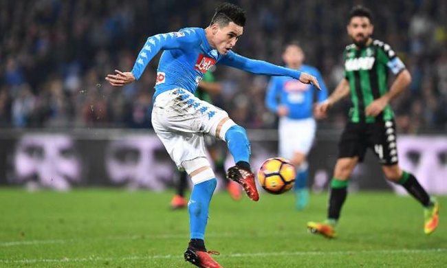 Λύγισε μπροστά στη δόξα η Νάπολι!