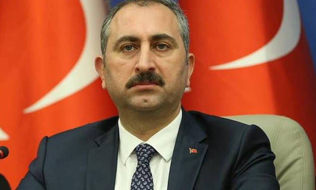 Τούρκος υπουργός Δικαιοσύνης: Η Ελλάδα είναι κέντρο συγκέντρωσης εγκληματιών