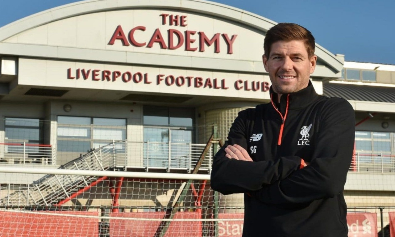 Η Ρέιντζερς ανακοινώνει τον Τζέραρντ