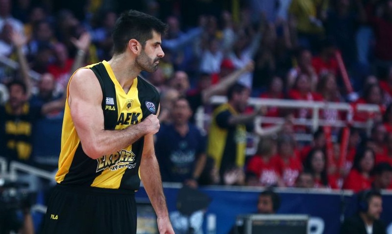 BCL Final-4: Έγινε… οργανωτής κερκίδας ο Σάκοτα (videos)