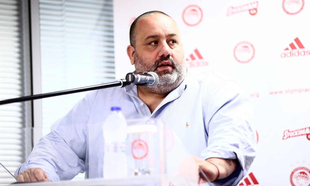 Καραπαπάς: «Πρωτοφανές στριπτίζ με ξένο διαιτητή» (photo)