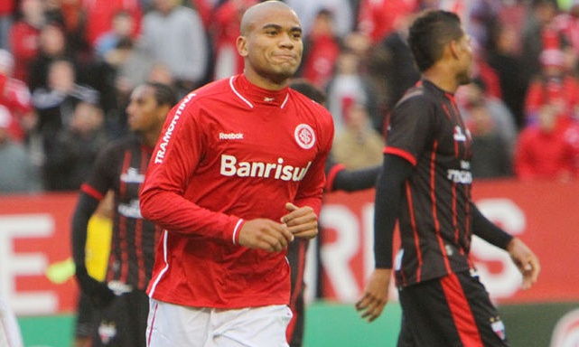 Μάνατζερ Μολέδο: «Δεν αποκλείεται να πάει στον Ολυμπιακό»!