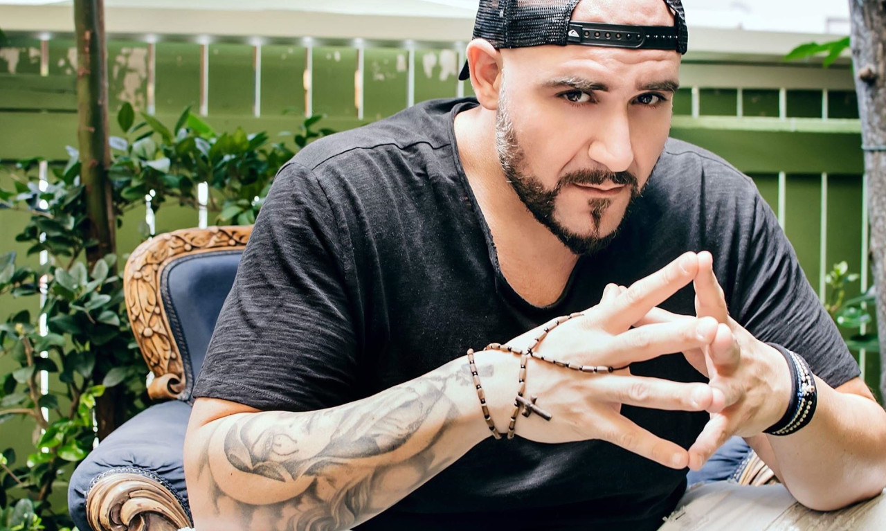 «Ξεκάθαρα» : Νέο τραγούδι από τον Λευτέρη Κιντάτο δια χειρός Κωνσταντίνου Αργύρου