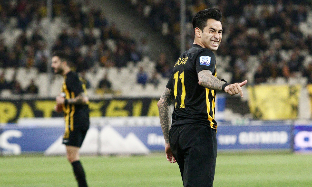 Η Λας Πάλμας «δένει» τον Αραούχο