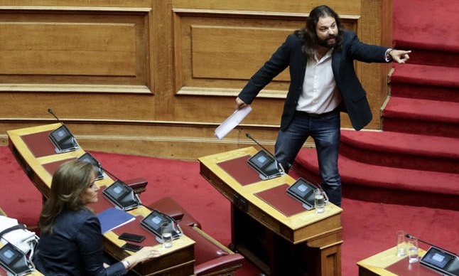 Θρίλερ με τον Μπαρμπαρούση: Η δήλωση πρόκληση, η ποινική δίωξη, η... φυγή του και η καταδίωξη