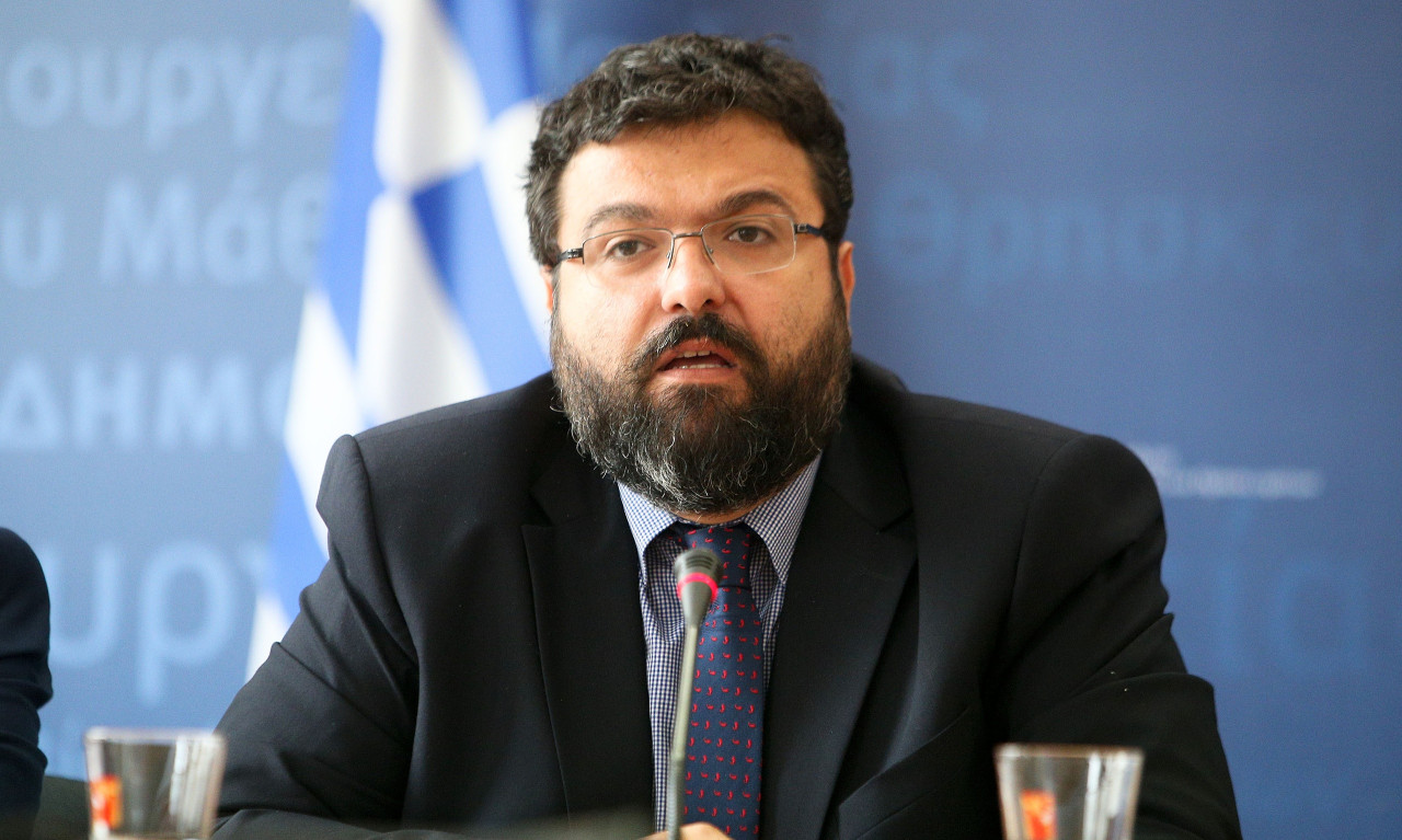 Super League: Ξεκαθαρίζει το τοπίο για αναδιάρθρωση και τηλεοπτικά