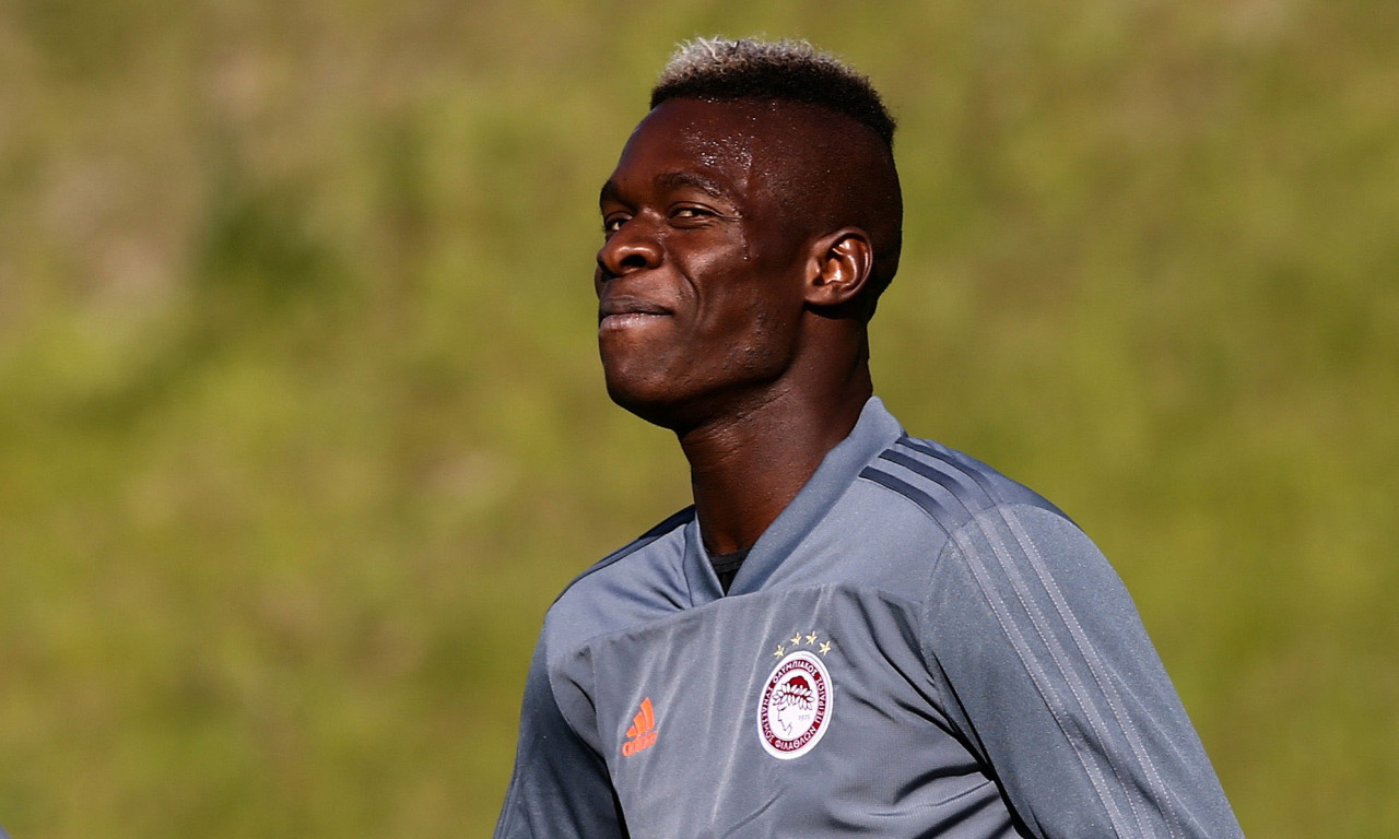 Ολυμπιακός: Τόσα ζητάει για Σισέ!