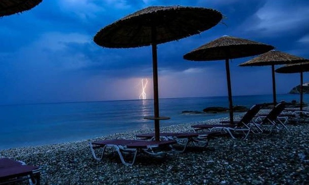 Καιρός: Προσοχή! Η ΕΜΥ προειδοποιεί για μεταβολή του καιρού με ισχυρές βροχές και καταιγίδες