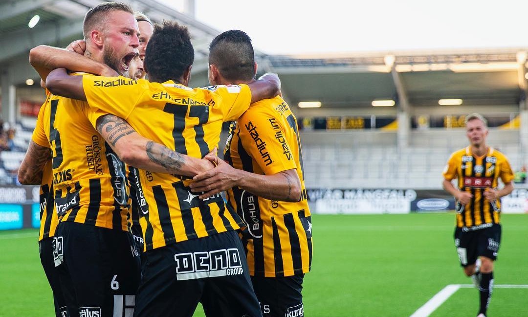 Φεύγει με το «διπλό» η Χάκεν