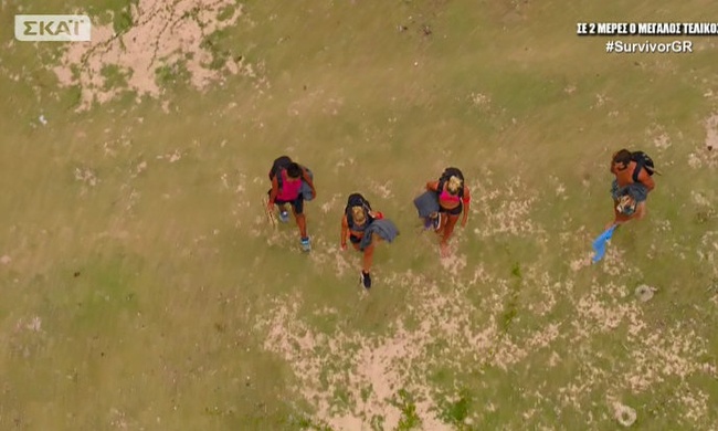 Survivor 2: Με δάκρυα στα μάτια μάζεψαν τα πράγματά τους και έκαψαν τις καλύβες τους