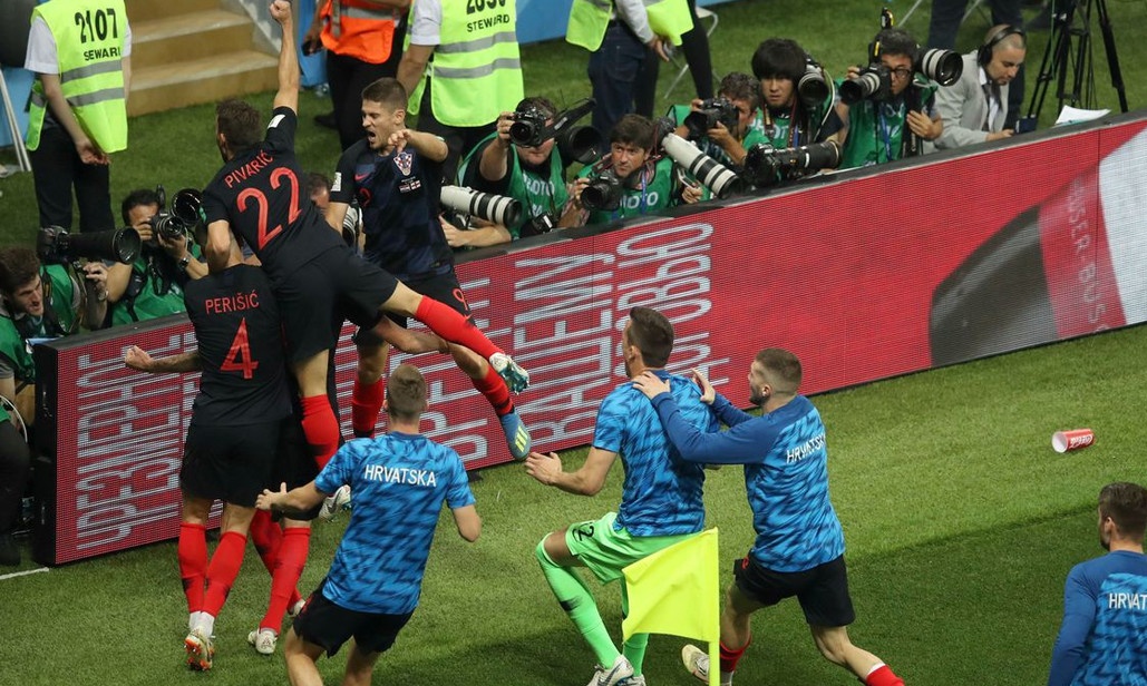 Ένας για όλους και όλοι για έναν!