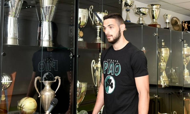Παπαπέτρου: «Θέλω να παίξω με 20.000 κόσμο στο ΟΑΚΑ»