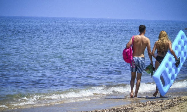 Καιρός τώρα: Με ηλιοφάνεια και μελτέμια η Πέμπτη - Πόσο θα φτάσει η θερμοκρασία (photos)
