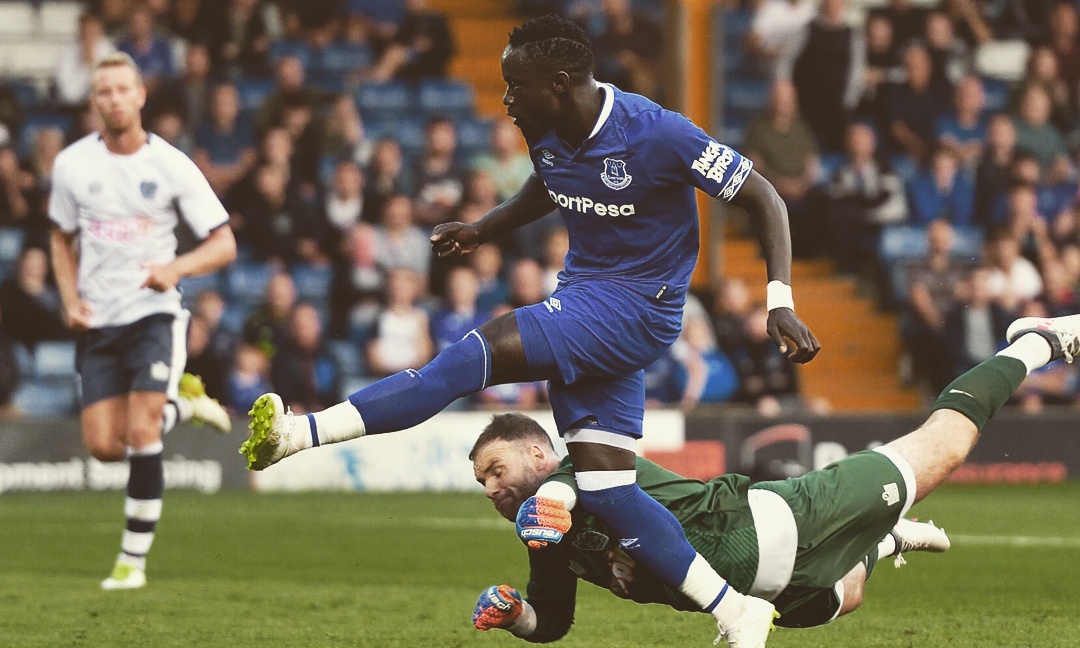 Πληρώνει… η Έβερτον