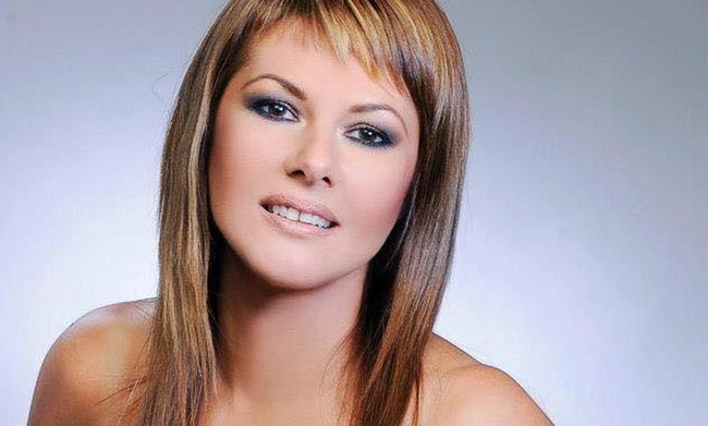 Ελένη Καρουσάκη: Εφιαλτικές στιγμές για την τραγουδίστρια- Διασώθηκε από το λιμενικό