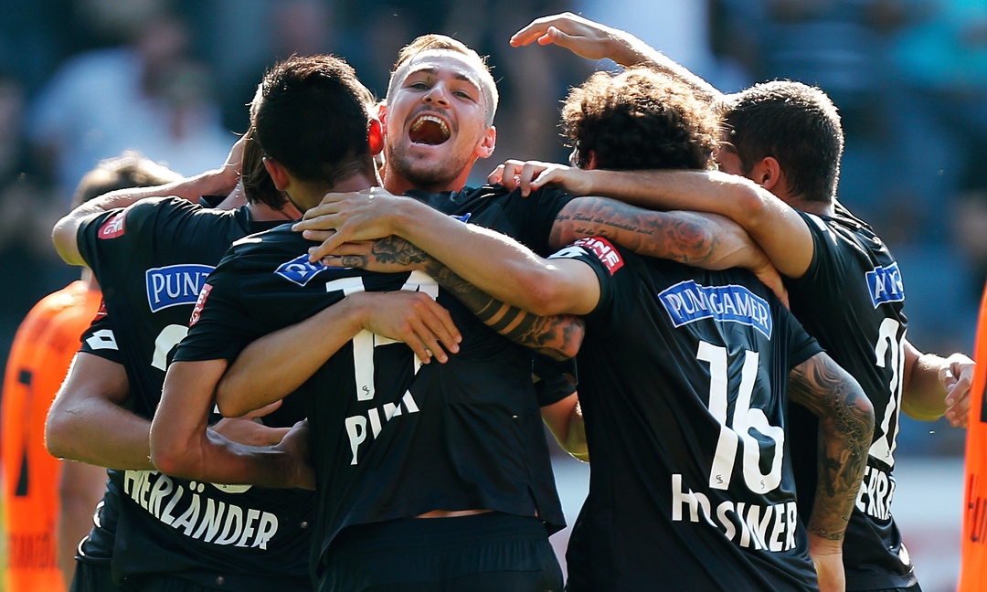 «Διπλό» για Στουρμ Γκρατς