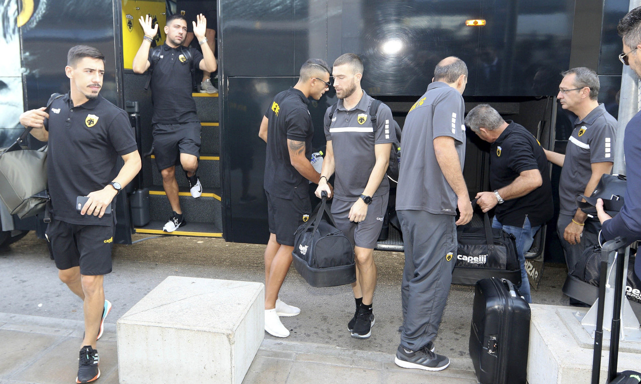 Η αναχώρηση της ΑΕΚ για Γλασκώβη (photos+video)