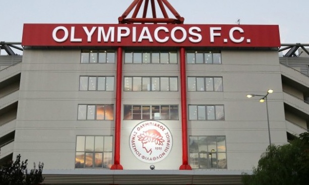 Ολυμπιακός: Επίθεση σε Βασιλειάδη και κυβέρνηση για το τηλεοπτικό deal των «7»