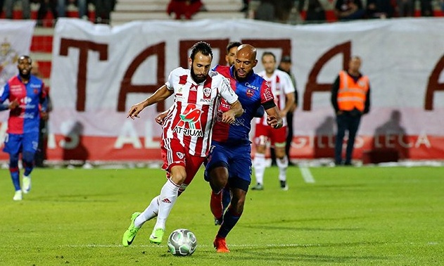 «Βόμβα» στο Παρί- Αζαξιό