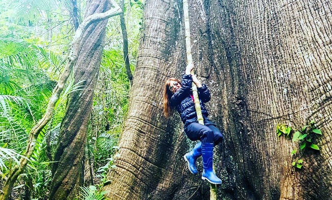 Βίκυ Χατζηβασιλείου: Την είδε Τζέιν και... ψάχνει τον Ταρζάν