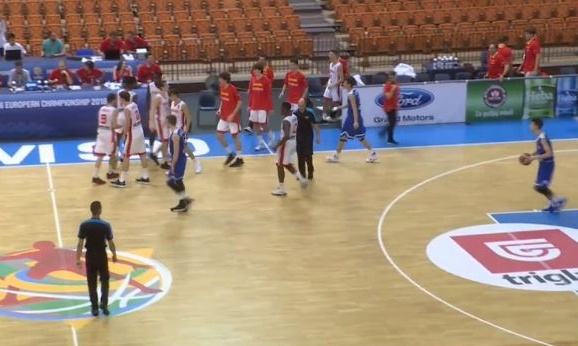 Τρελό… buzzer beater Τεντέρο απέναντι στην Εθνική Παίδων! (video)