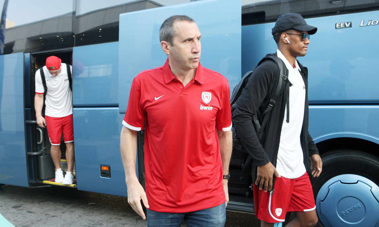 Ολυμπιακός: Έφυγε για Μέτσοβο (photos)