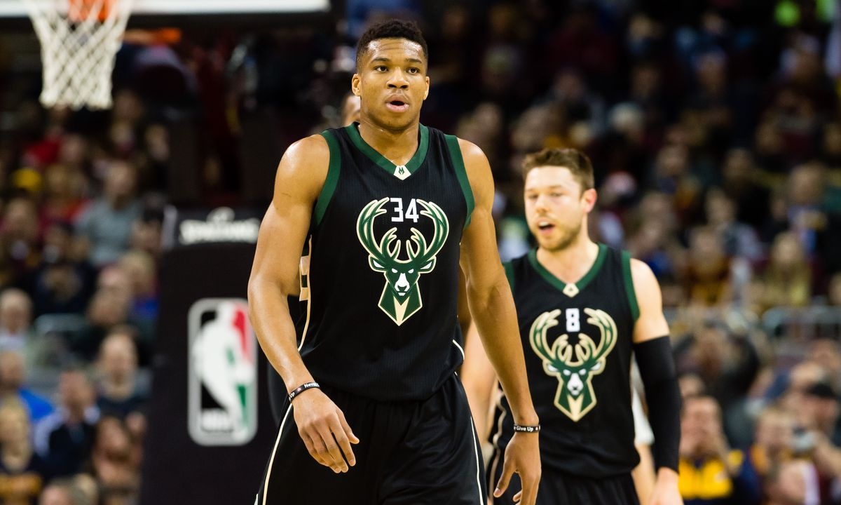 NBA: Τα… όργια Αντετοκούνμπο και το ερώτημα για τη νέα σεζόν (video)