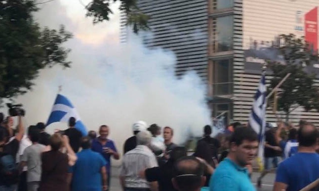 LIVE: Σοβαρά επεισόδια στα συλλαλητήρια της Θεσσαλονίκης