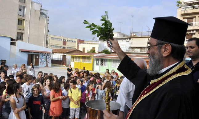 Καιρός: Πρώτη μέρα στο σχολείο με συννεφιά και βροχές - Πού θα είναι έντονα τα φαινόμενα (photos)