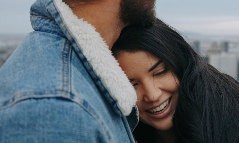 Πρέπει να περιμένεις ή να κάνεις εσύ την πρώτη κίνηση;