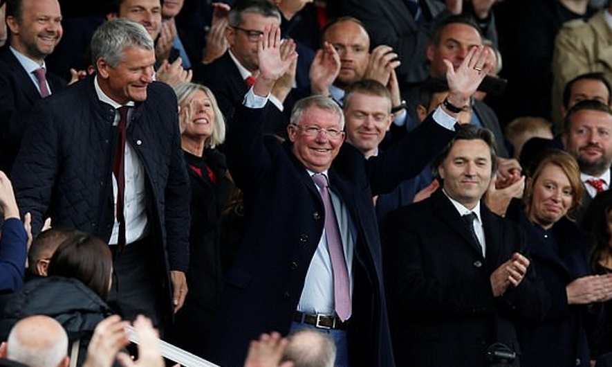 Το απόλυτο standing ovation για τον Σερ Αλεξ Φέργκιουσον στο «Ολντ Τράφορντ» (video)