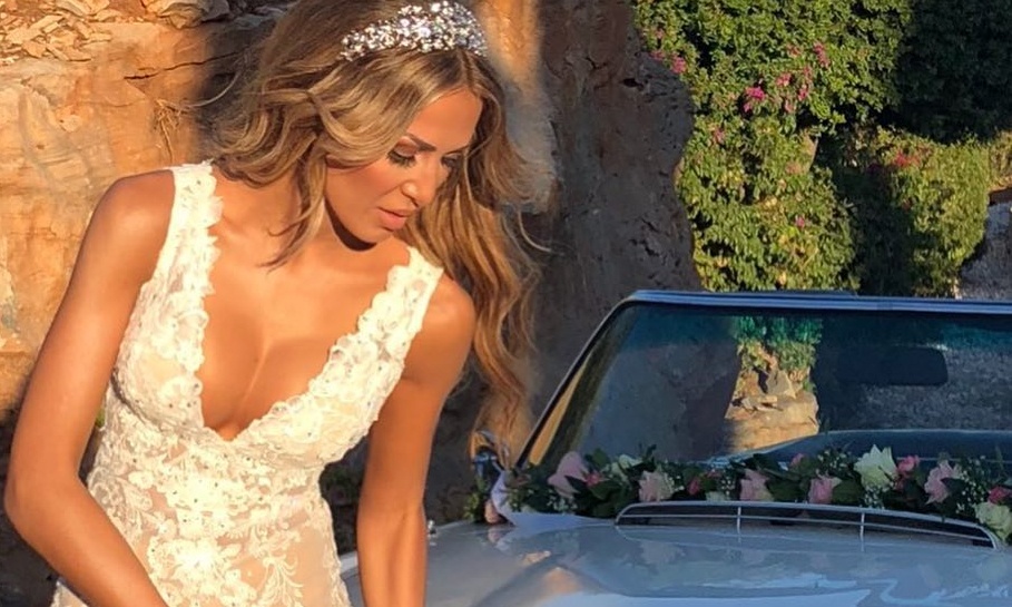 Παντρεύτηκε η Αθηνά Πολίτη- Δείτε φωτογραφίες από τον γάμο