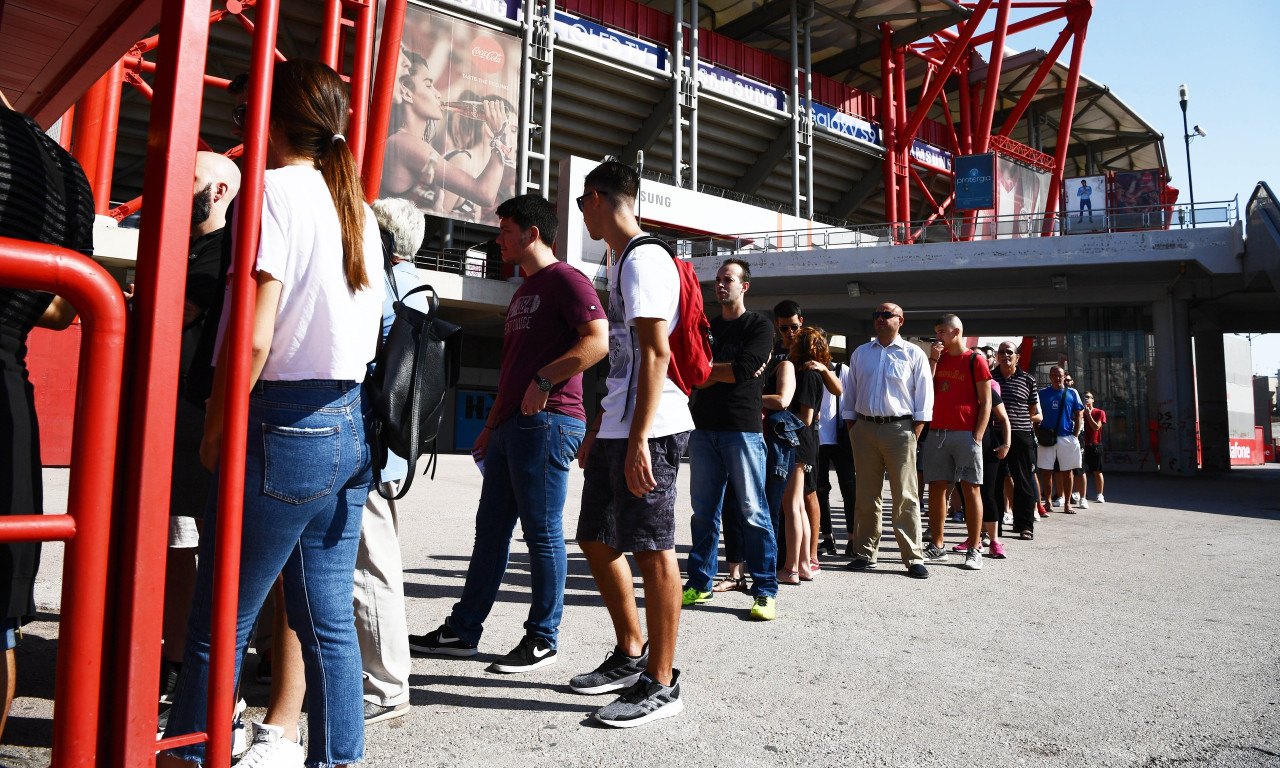 Ολυμπιακός: «Ουρές» για το ντέρμπι με τον ΠΑΟΚ (photos)