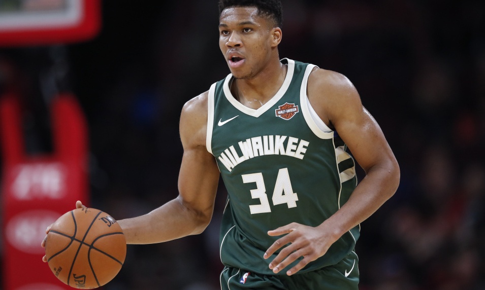 Ο Γιάννης Αντετοκούνμπο βρίσκεται σε... αποστολή