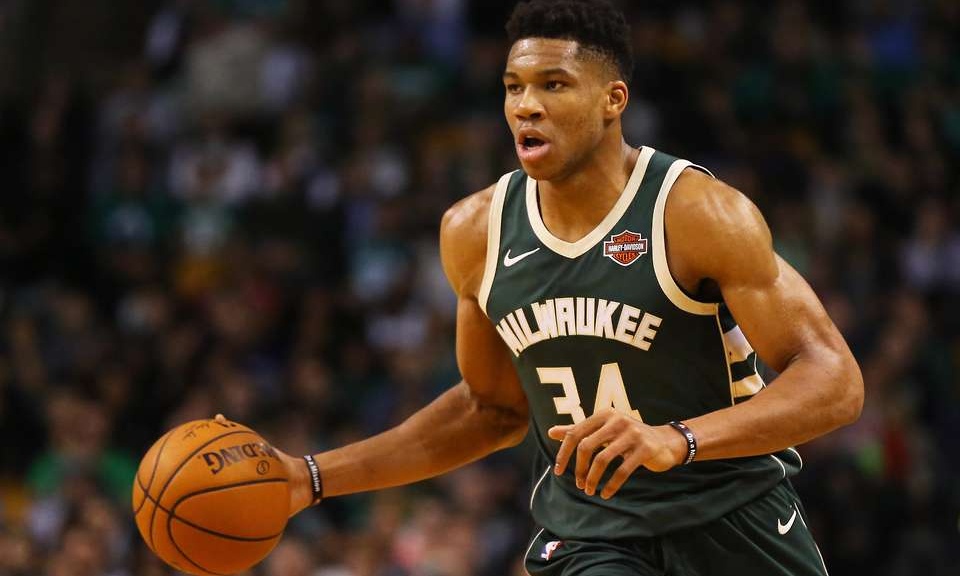 Αντετοκούνμπο: Ραγίζει… καρδιές το μήνυμα για τον πατέρα του (photo)