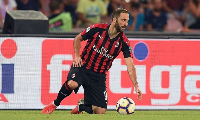 Μίλαν: Έτοιμος για Ολυμπιακό ο Ιγκουαϊν (pic)